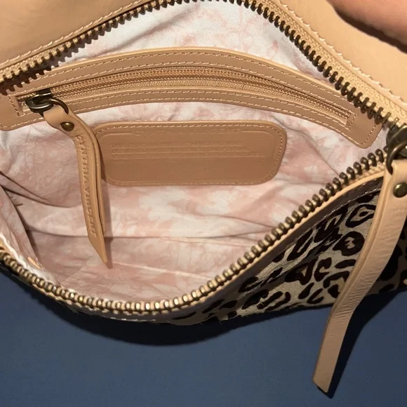 12th Street by Cynthia Vincent clutch bag - Picture 6 of 6